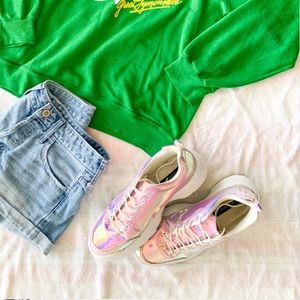 Rave translucence tennis shoes